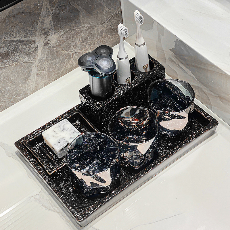 Niezbędny zestaw akcesoriów ła – Home Essentials Bathroom Accessories recenzja i cena